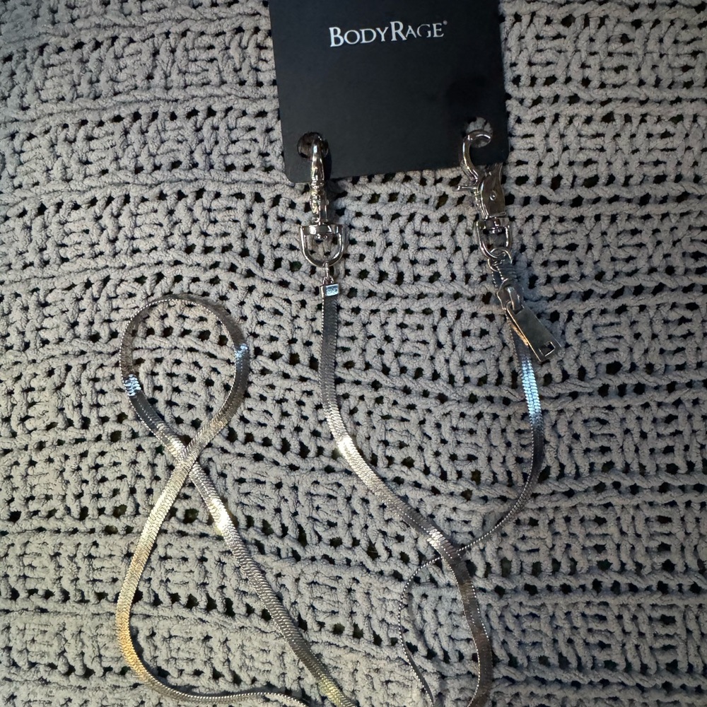 🌟3/$20 Eligible! NWT Silver Zipper Wallet Chain with Lobster Clasps